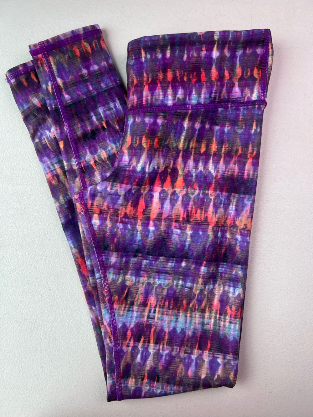 Alo Yoga Purple Printed Leggings | Size Small